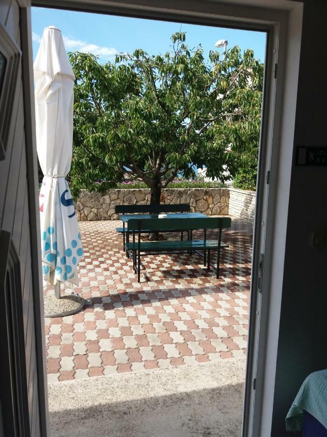 Apartmani Huljev Primošten Esterno foto