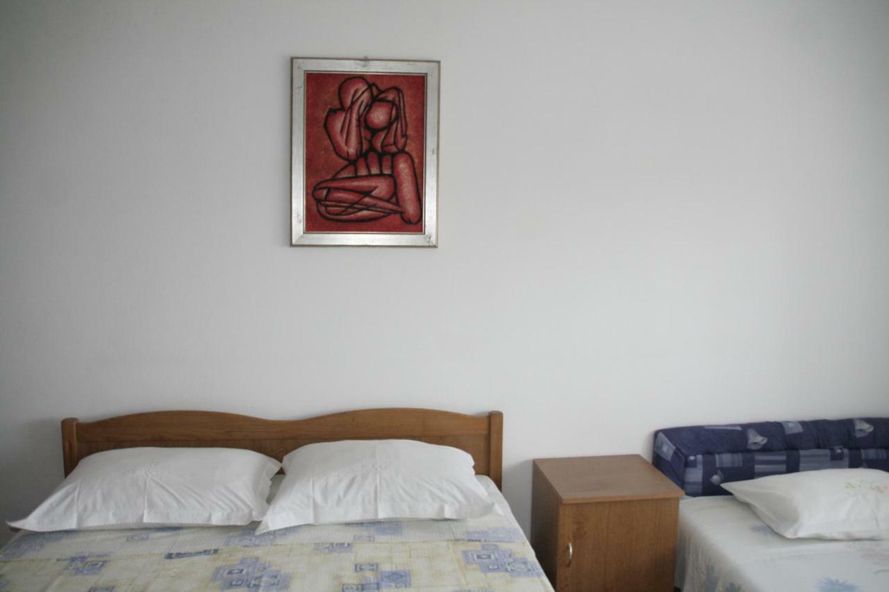 Apartmani Huljev Primošten Esterno foto