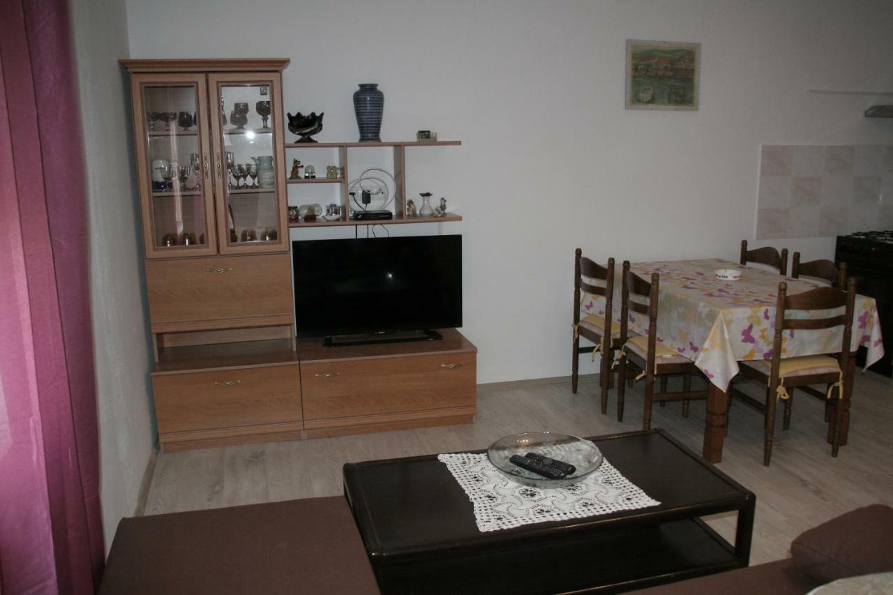 Apartmani Huljev Primošten Esterno foto