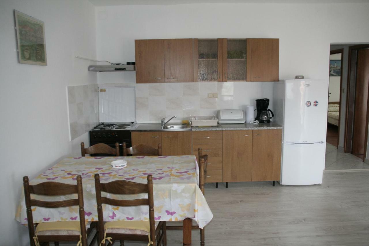 Apartmani Huljev Primošten Esterno foto