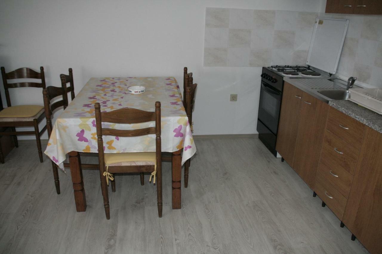 Apartmani Huljev Primošten Esterno foto