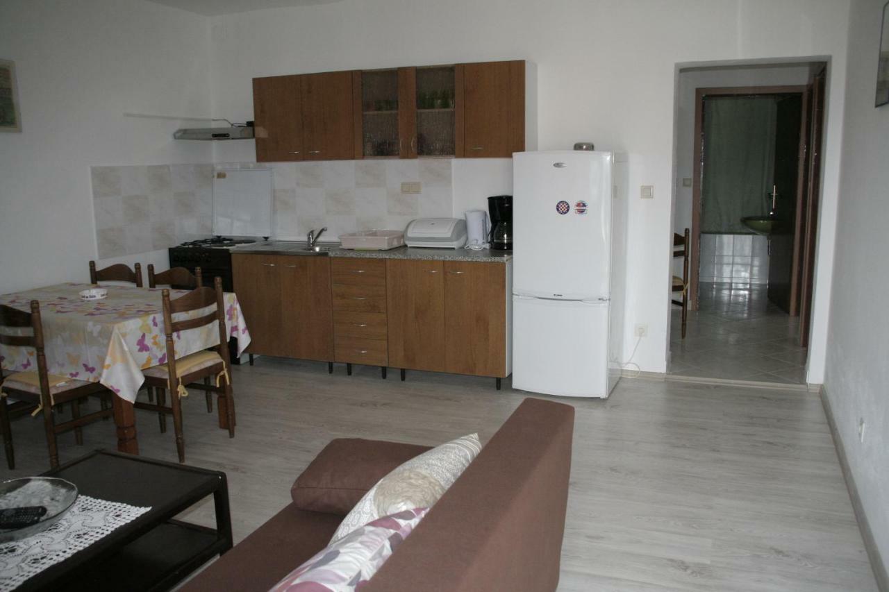 Apartmani Huljev Primošten Esterno foto