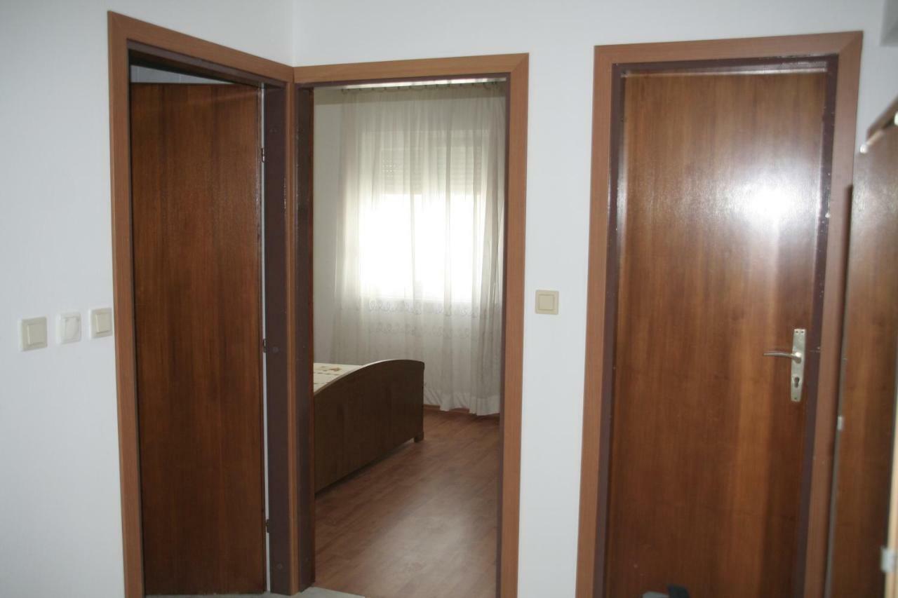 Apartmani Huljev Primošten Esterno foto